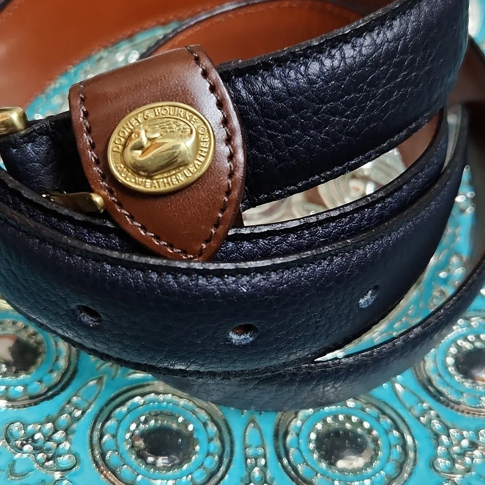 NWOT Dooney & Bourke leather belt